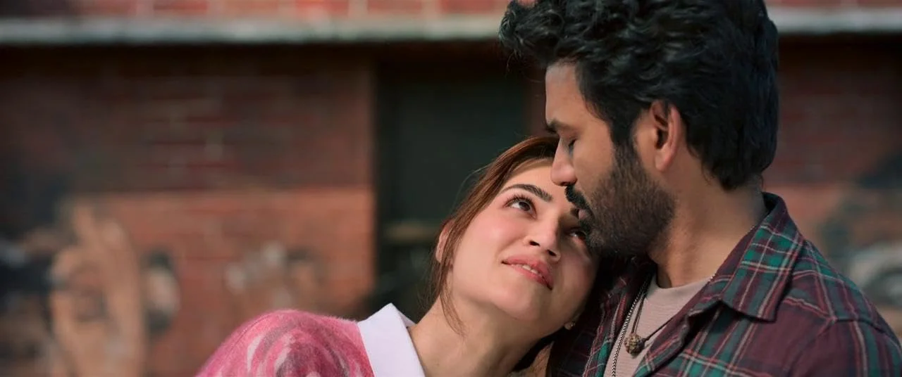 Кадр из фильма Именем твоей любви / Tere Ishk Mein Кадр из фильма Именем твоей любви / Tere Ishk Mein