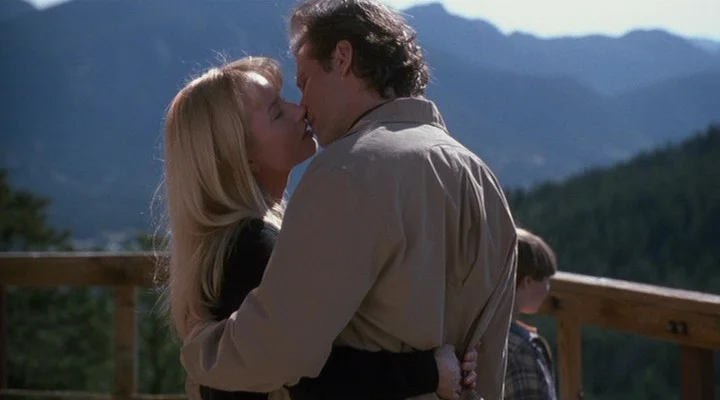 Сцена из фильма Сияние / The Shining Сцена из фильма Сияние / The Shining