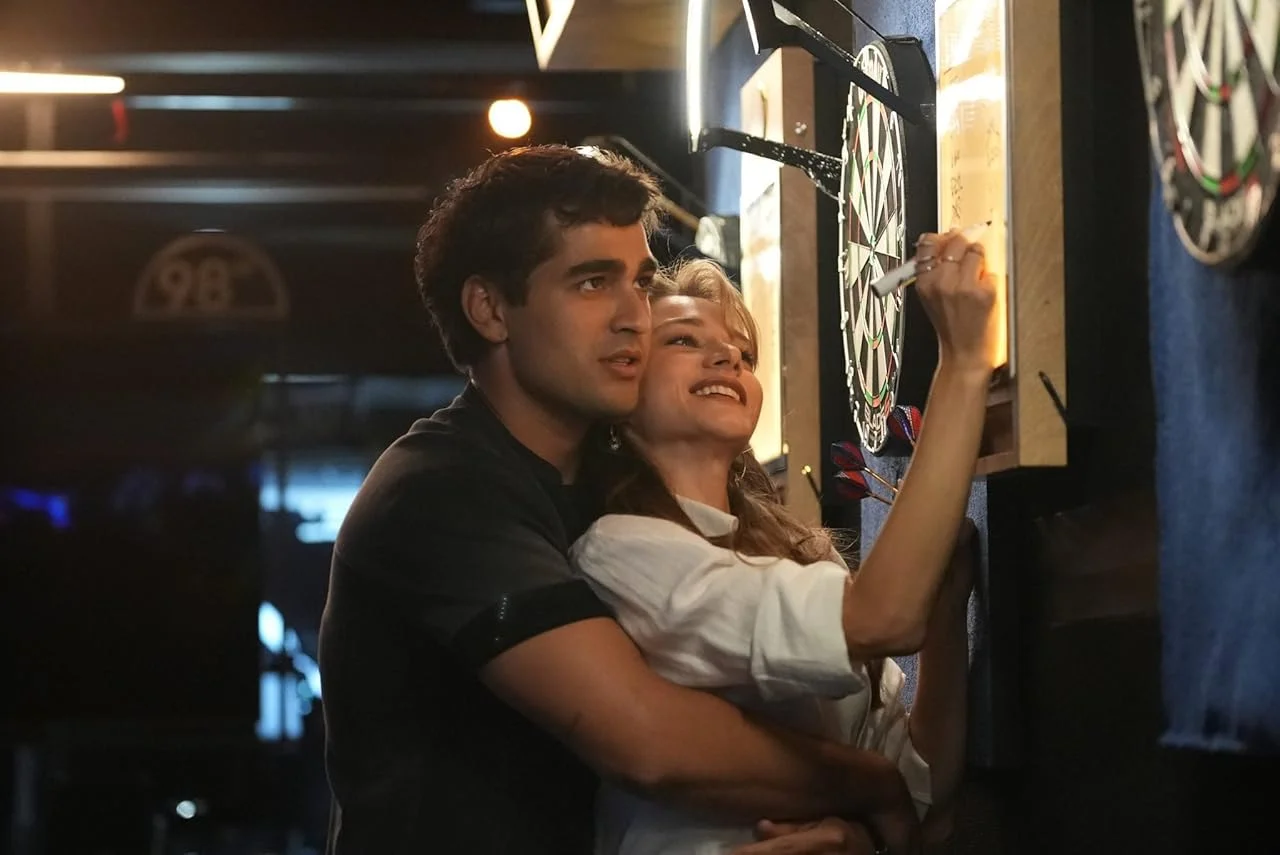 Кадр из фильма С нами ничего не случится / Bize Bi'Sey Olmaz Кадр из фильма С нами ничего не случится / Bize Bi'Sey Olmaz