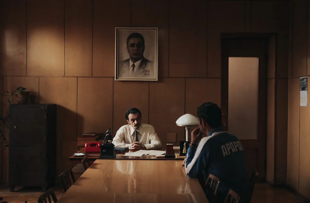 Кадр из фильма Золотой дубль Кадр из фильма Золотой дубль