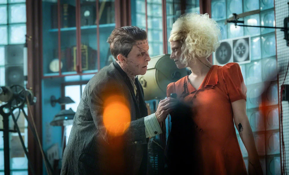 Кадр из фильма Невеста! / THE BRIDE! Кадр из фильма Невеста! / THE BRIDE!