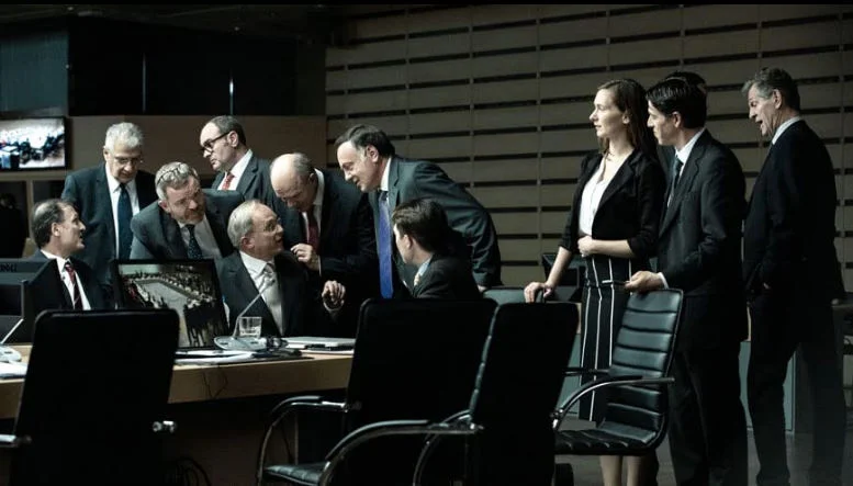 Кадр из фильма Грекзит (Взрослые в комнате) / Adults in the Room Кадр из фильма Грекзит (Взрослые в комнате) / Adults in the Room