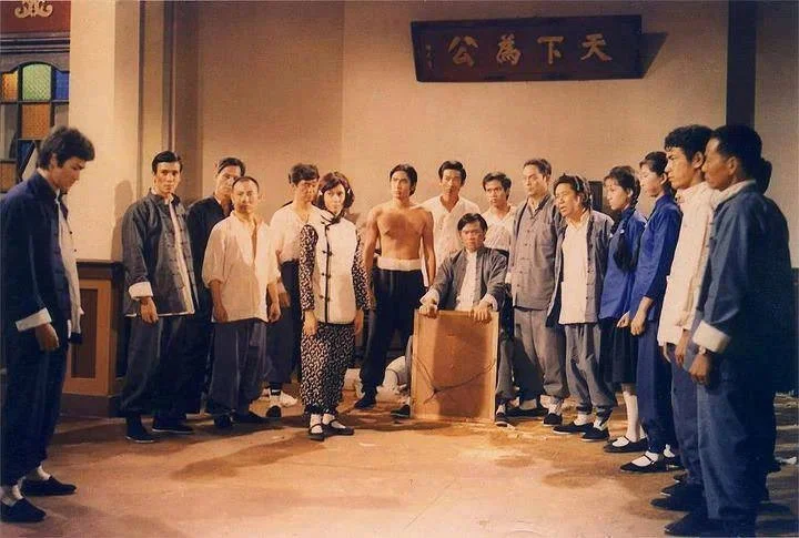 Кадр из фильма Кулак ярости / Jing wu men Кадр из фильма Кулак ярости / Jing wu men
