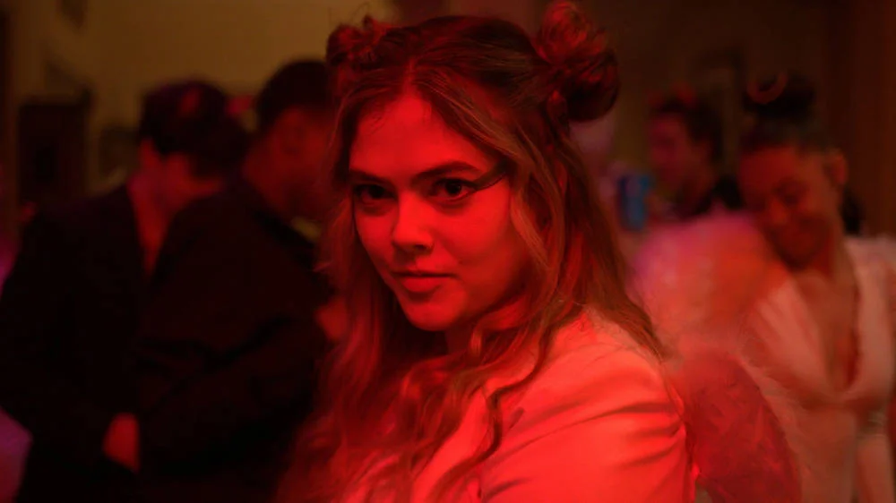 Сцена из фильма Ты убиваешь меня / You're Killing Me Сцена из фильма Ты убиваешь меня / You're Killing Me