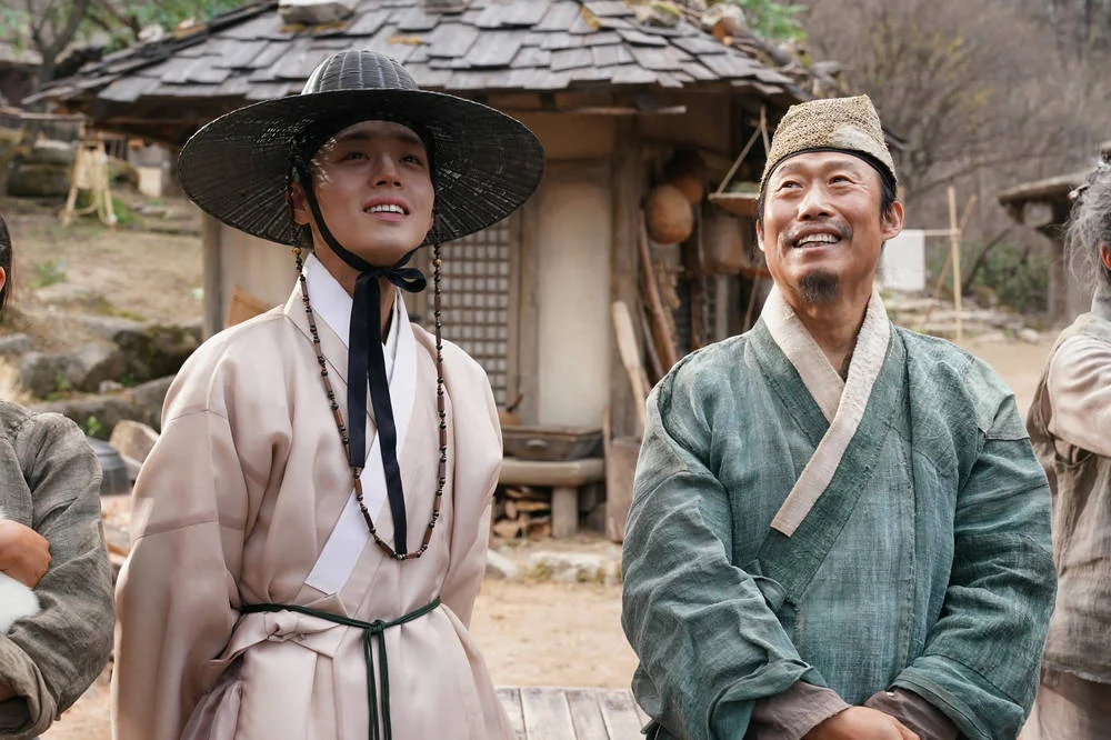 Кадр из фильма Королевский страж / Wanggwa saneun namja Кадр из фильма Королевский страж / Wanggwa saneun namja