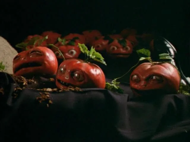 Кадр из фильма Помидоры-убийцы наносят ответный удар / Killer Tomatoes Strike Back! Кадр из фильма Помидоры-убийцы наносят ответный удар / Killer Tomatoes Strike Back!