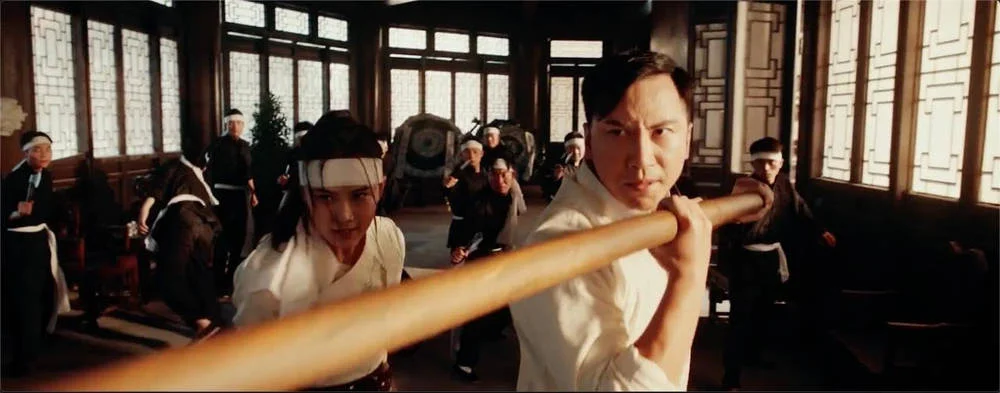 Сцена из фильма Ип Ман: Мастер кунг-фу / Zong shi ye wen Сцена из фильма Ип Ман: Мастер кунг-фу / Zong shi ye wen
